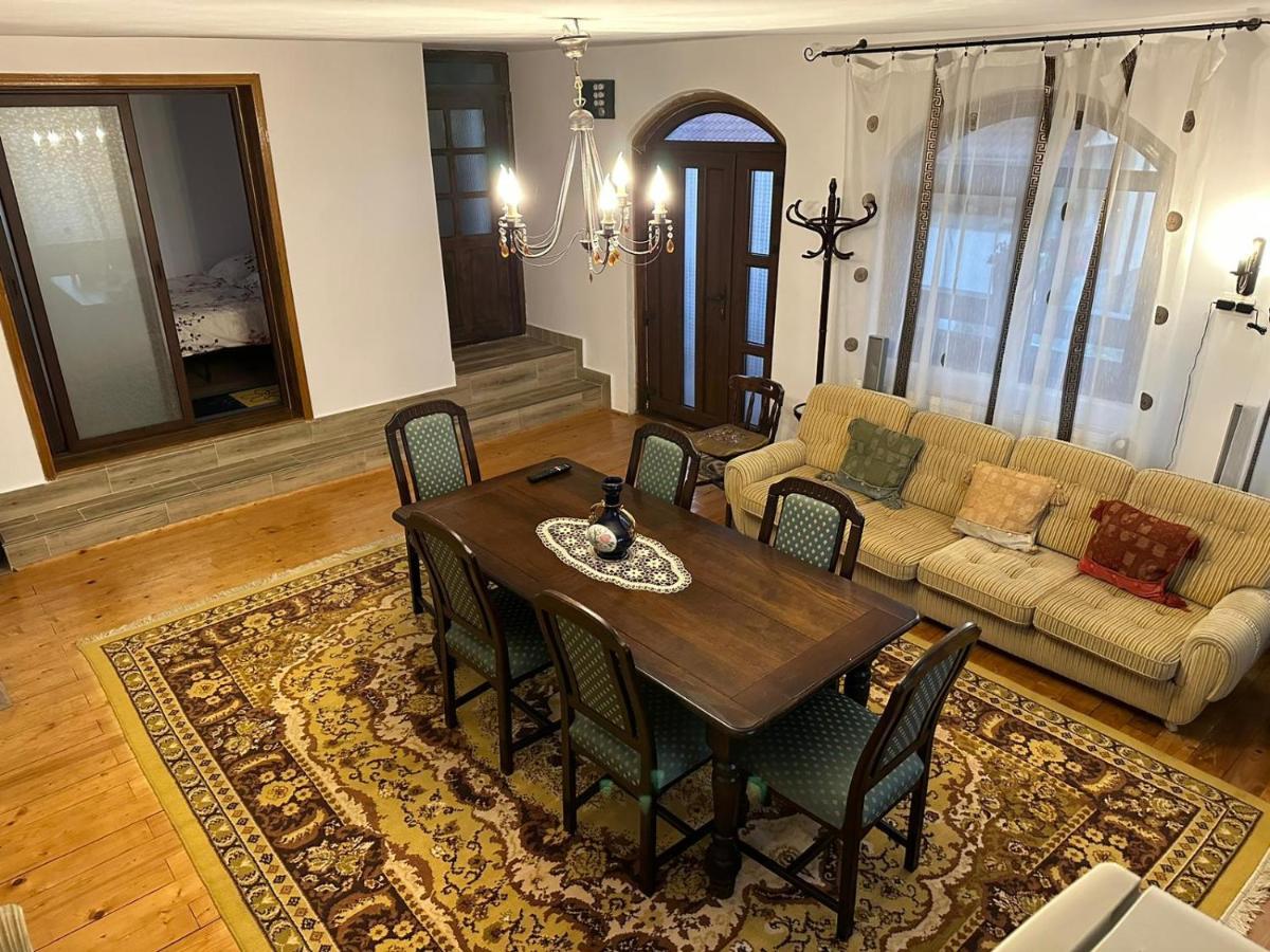 Casa De Vacanta Mirela Novaci-Străini 외부 사진